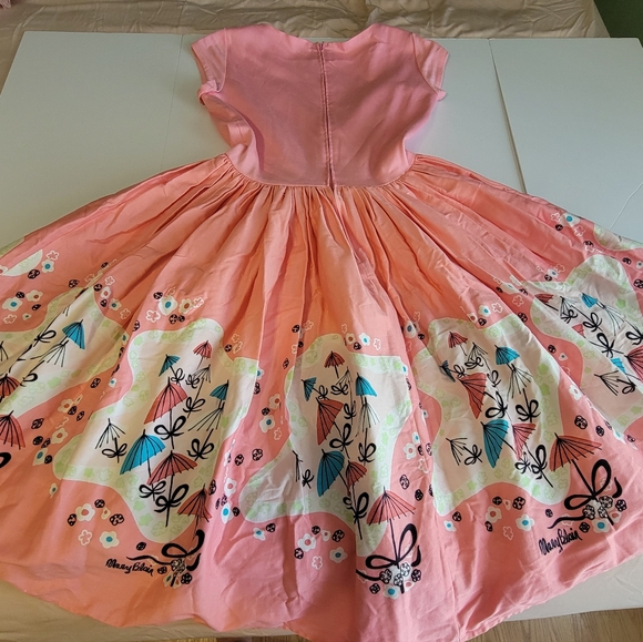 Mary Blaire Pinup Couture Dress in Umbrella print - Picture 2 of 6